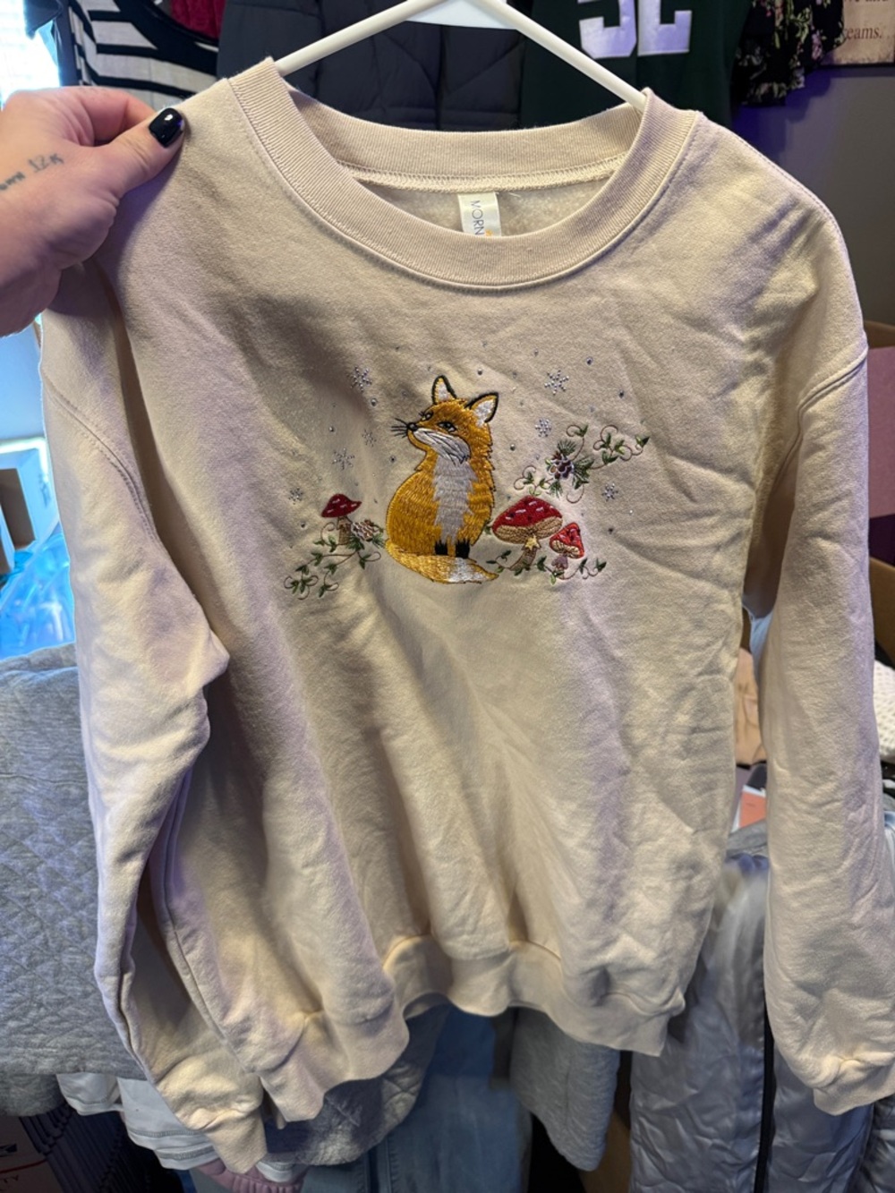 Embroidered Fox Crewneck Sweatshirt - Cream